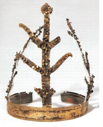A gilt-bronze crown excavated at Bokcheon-dong