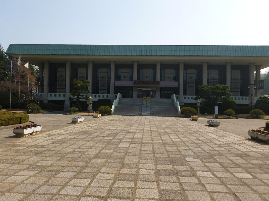 Busan Museum.jpg